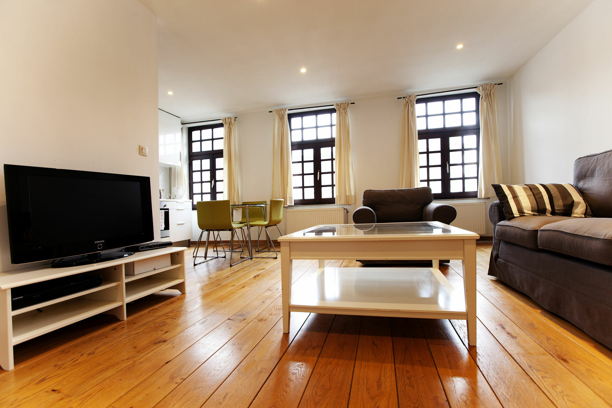 Grand Place Apartments Bruselas Exterior foto